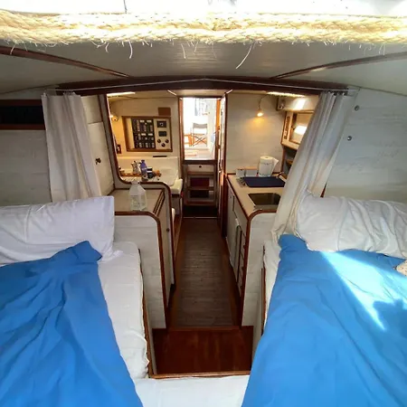 Barca Boat&breakfast 船屋 科拉雷侯